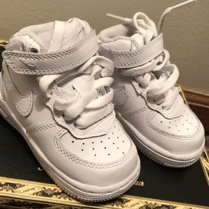 Children’s all White Air Force 1’s